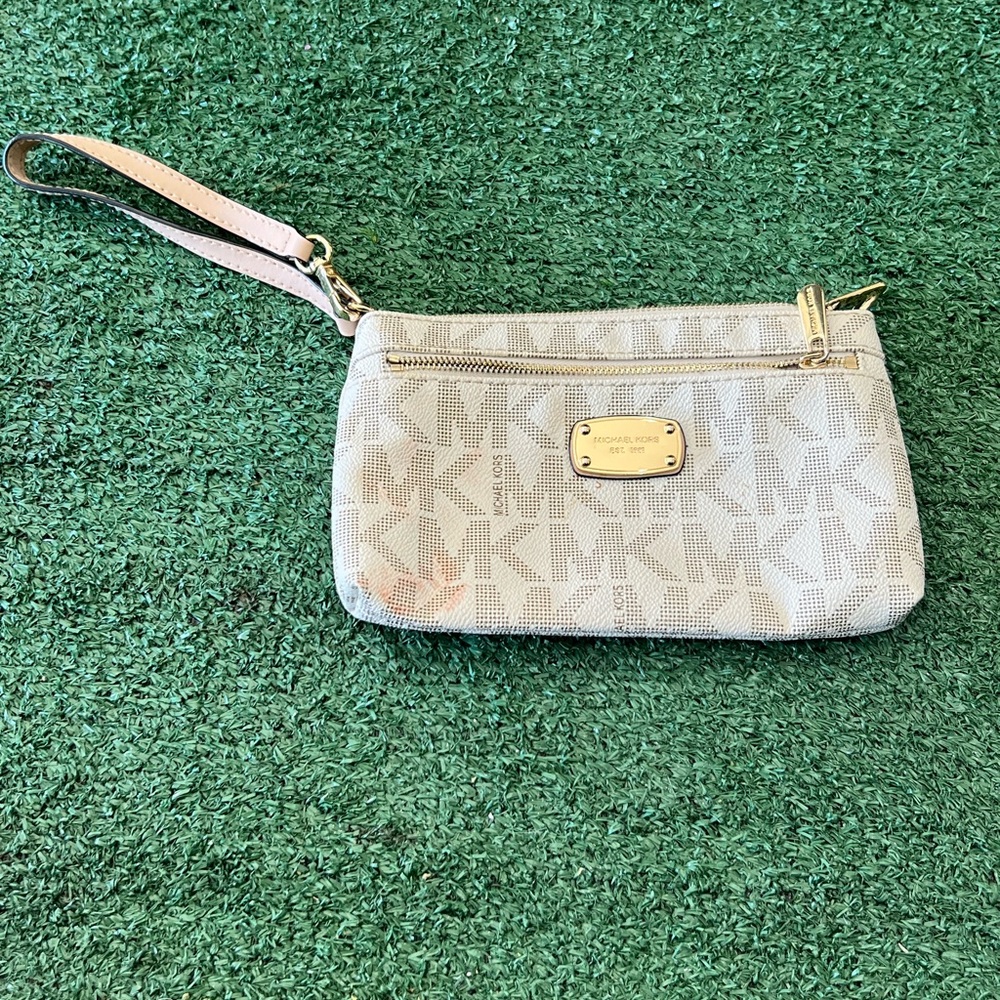 Michael Kors Cream Wristlet